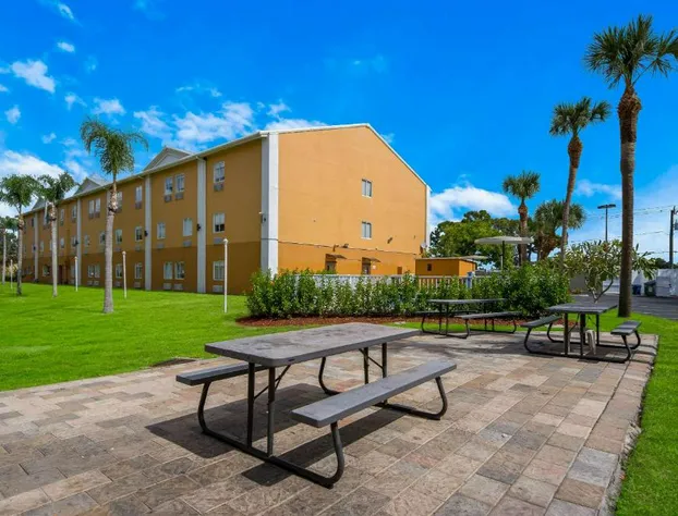 Quality Inn - Near Serenoa Golf Club hotel detail image 2