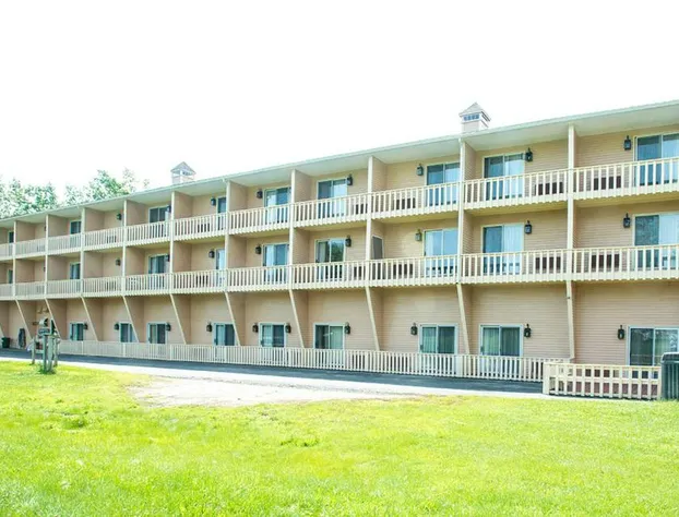 Hampton Falls Inn hotel detail image 1