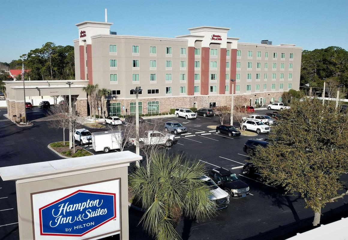 Hampton Inn & Suites Jacksonville - Beach Blvd/Mayo Clinic hotel hero