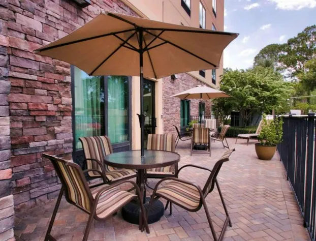 Hampton Inn & Suites Jacksonville - Beach Blvd/Mayo Clinic hotel detail image 1