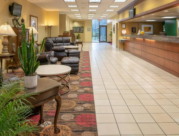 MCM Eleganté Hotel & Suites hotel detail image 3