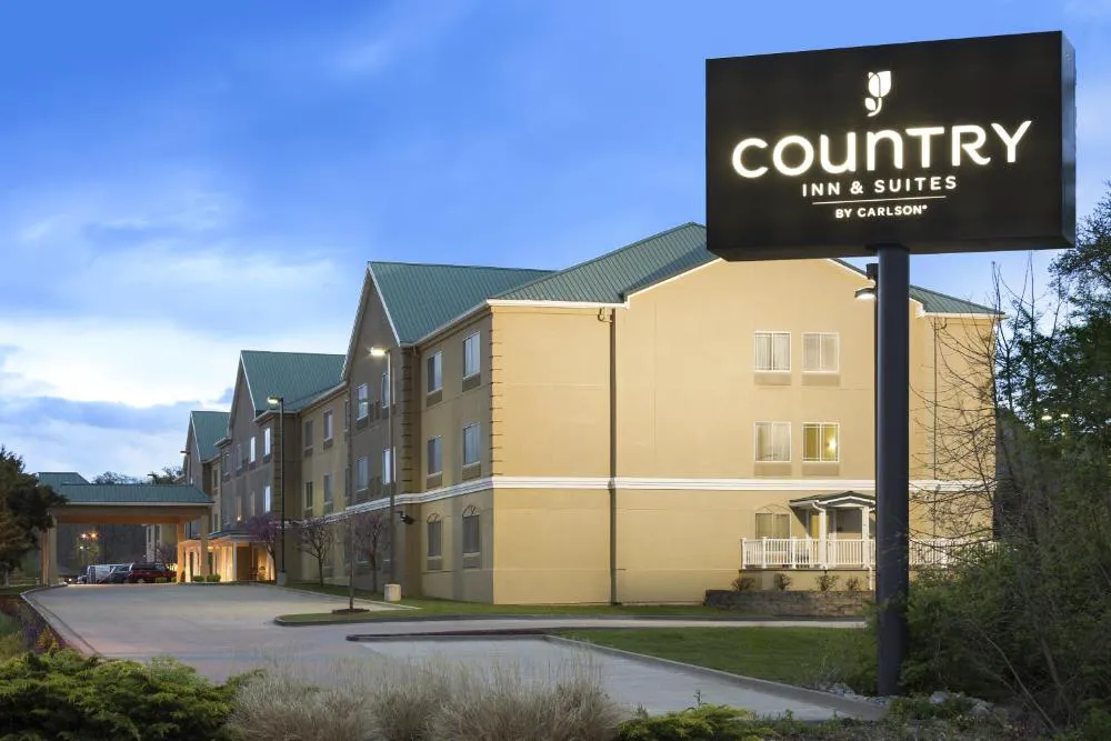 Country Inn & Suites by Radisson, Columbia, MO hotel hero