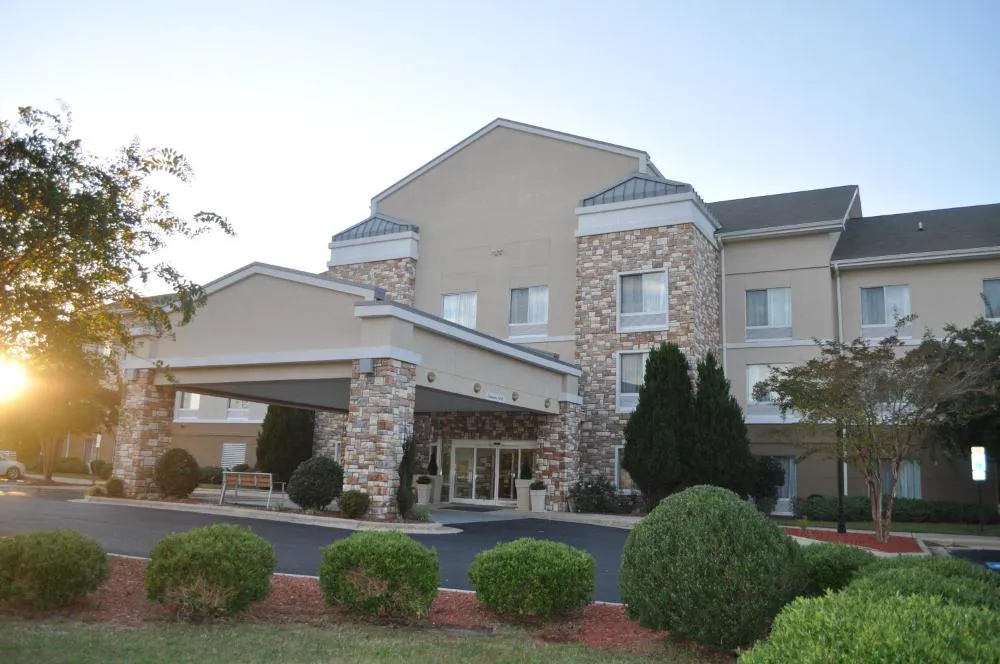 Holiday Inn Express Williamston by IHG hotel hero