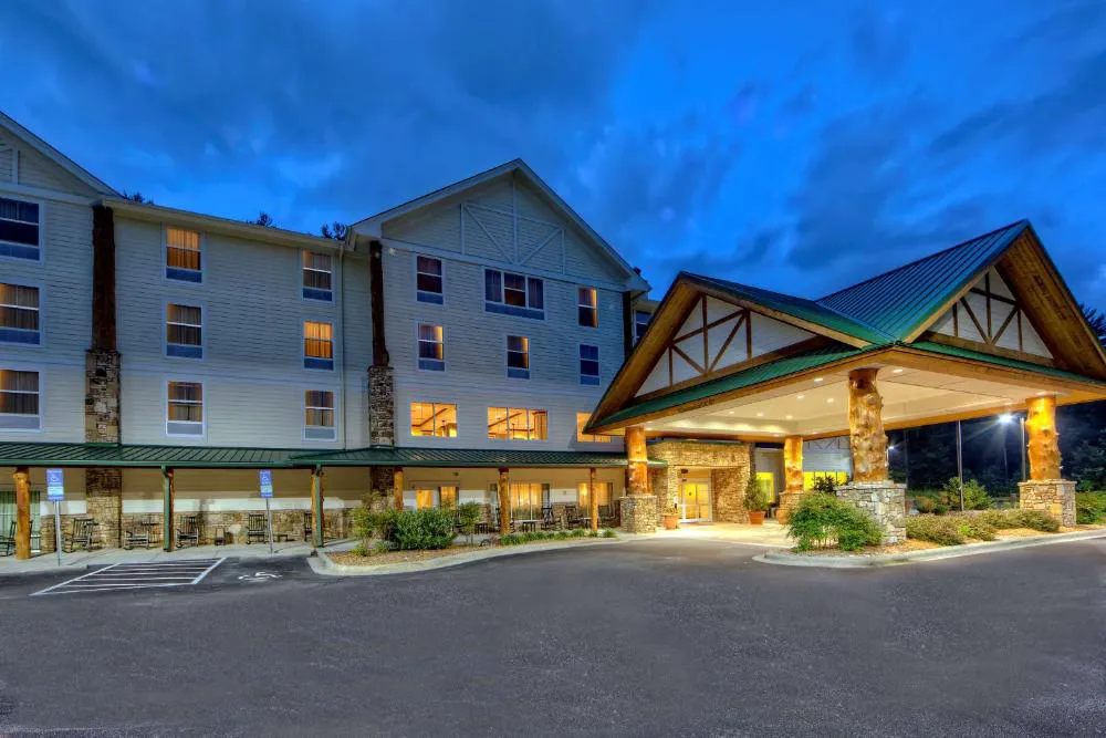 Hampton Inn & Suites Cashiers Sapphire Valley hotel hero