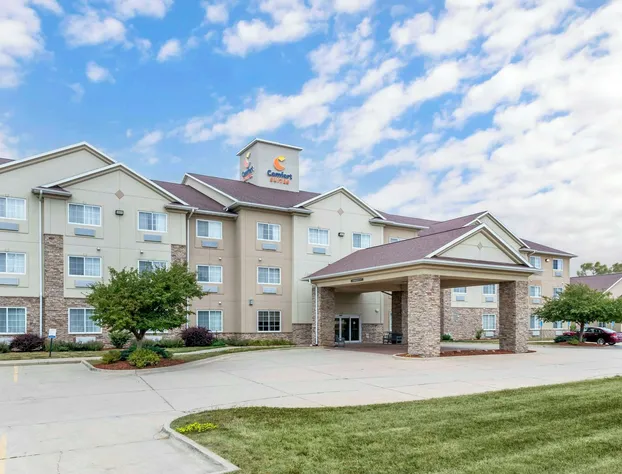 Comfort Suites Cedar Falls Industrial Park hotel detail image 3