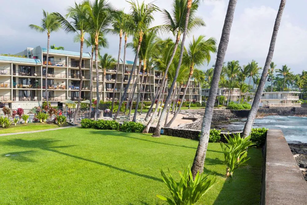 Aston Kona by the Sea hotel hero