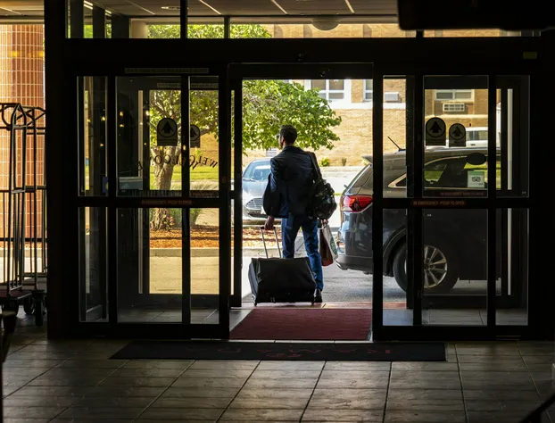 Ramada Hotel & Convention Center by Wyndham Topeka Downtown hotel detail image 3