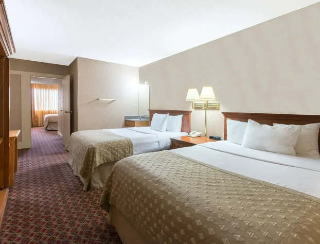 Ramada Hotel & Convention Center by Wyndham Topeka Downtown hotel detail image 2