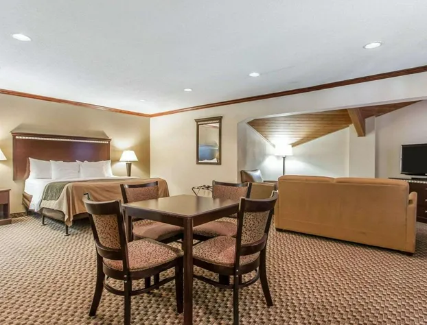 Quality Inn Macomb near University Area hotel detail image 3