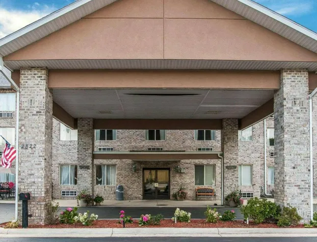 Comfort Inn Whitehall near Michigan's Adventure hotel detail image 4