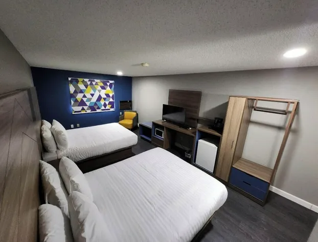 Super 8 by Wyndham Hayward WI hotel detail image 2