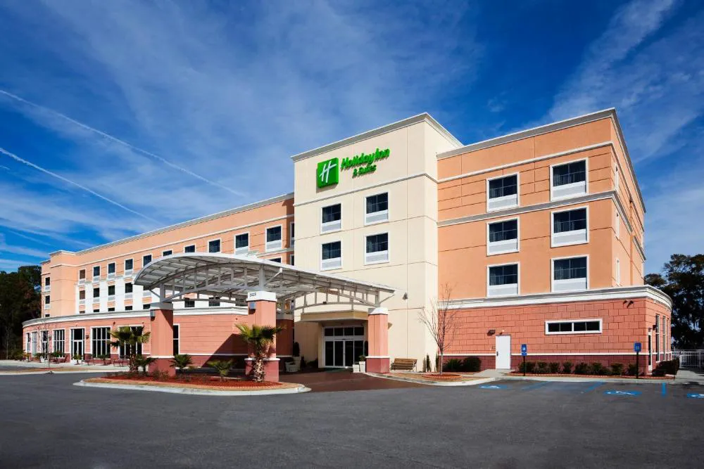 Holiday Inn Hotel & Suites Beaufort at Highway 21 by IHG hotel hero