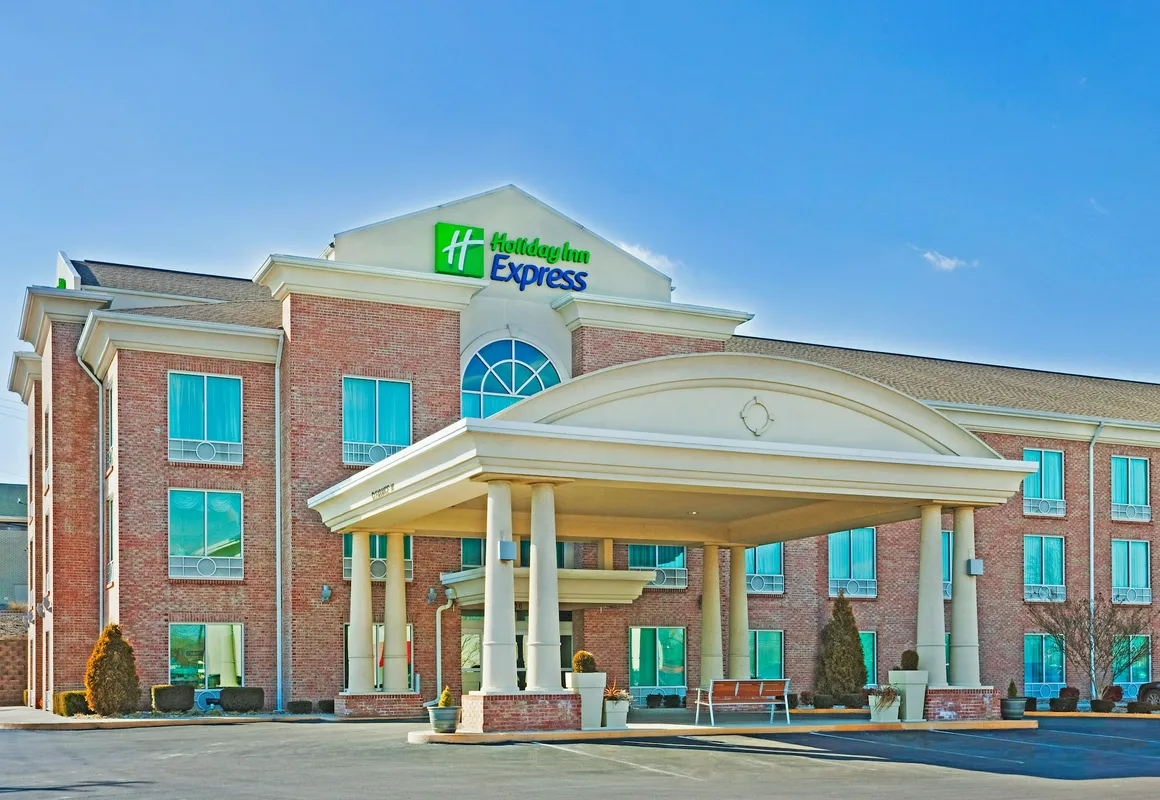 Holiday Inn Express & Suites London by IHG hotel hero