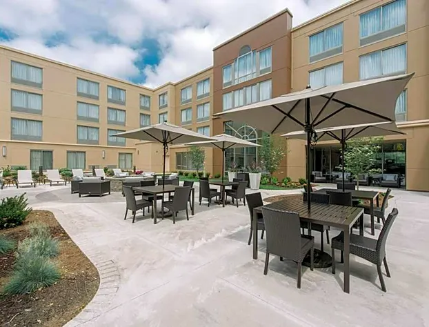 Courtyard by Marriott Nashua hotel detail image 1
