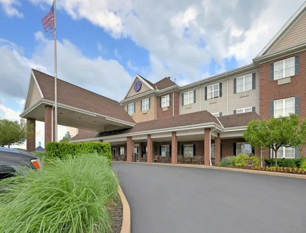 Comfort Suites Hotel and Conference Center hotel detail image 1