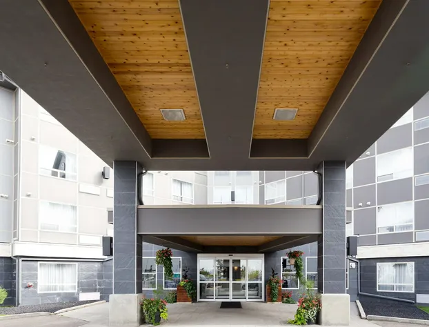 Sandman Signature Edmonton South Hotel hotel detail image 3