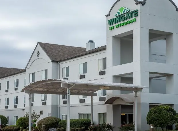 Wingate by Wyndham Shreveport Airport hotel detail image 1