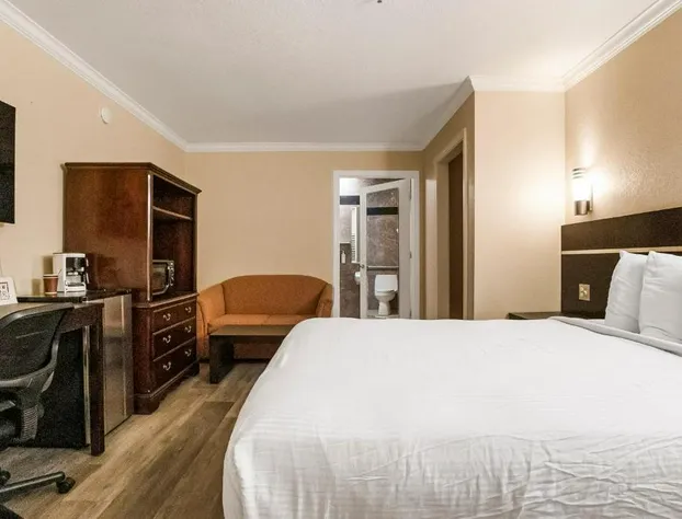 Country Inn Sonora hotel detail image 3