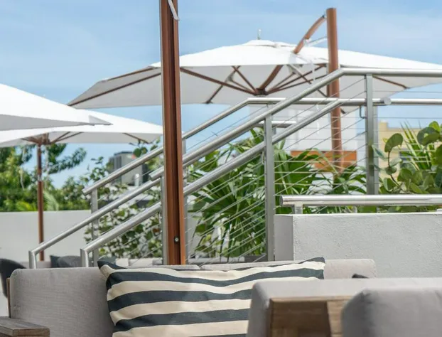 Nassau Suite South Beach - an All Suites Hotel hotel detail image 1