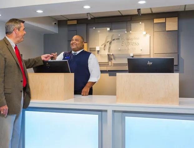 Holiday Inn Express Hotel & Suites Wilmington-University Ctr by IHG hotel detail image 2