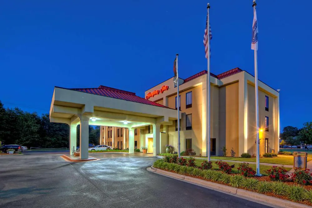 Hampton Inn Laurinburg hotel hero