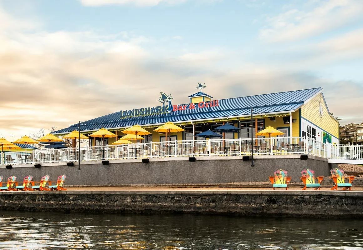 Tan-Tar-A Estates hotel hero