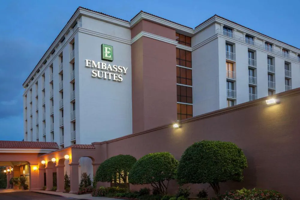 Embassy Suites Hotel Baton Rouge hotel hero