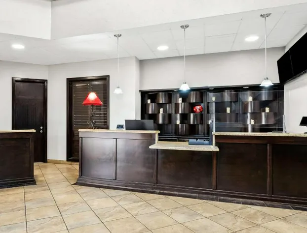 SureStay Plus Hotel by Best Western Lubbock Medical Center hotel detail image 2