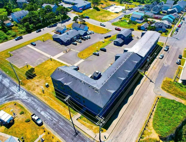 OYO Waves Hotel Newport OR - NYE Beach hotel detail image 2