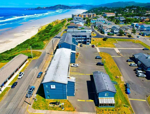 OYO Waves Hotel Newport OR - NYE Beach hotel detail image 4