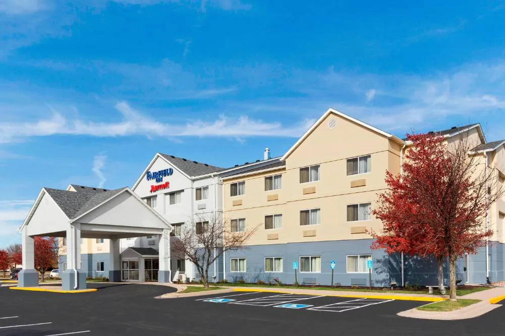 Fairfield Inn & Suites Mankato hotel hero