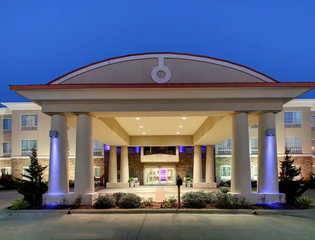 Holiday Inn Express and Suites Winona North by IHG hotel detail image 3