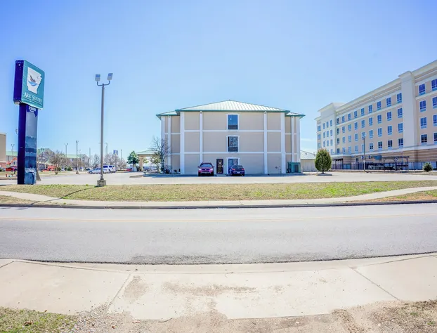 Ark Suites By OYO Jonesboro I-555 hotel detail image 2
