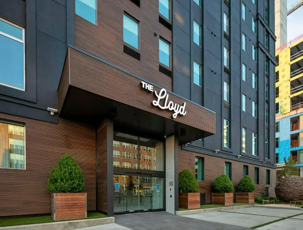 The Lloyd Stamford, Tapestry Collection by Hilton hotel detail image 1