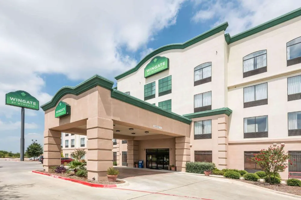 Wingate by Wyndham New Braunfels hotel hero