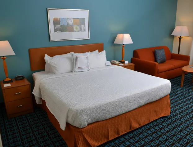 Fairfield Inn & Suites Marriott Effingham hotel detail image 4