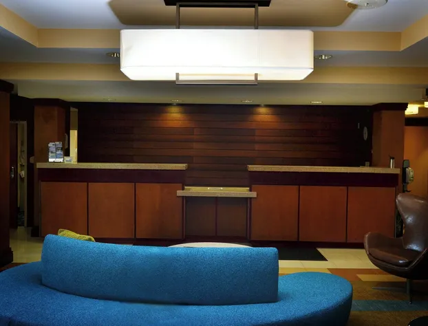 Fairfield Inn & Suites Marriott Effingham hotel detail image 1