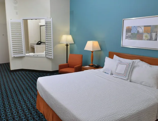 Fairfield Inn & Suites Marriott Effingham hotel detail image 2