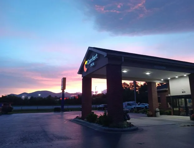 Comfort Inn Marion near Downtown & Blue Ridge PKWY hotel detail image 1