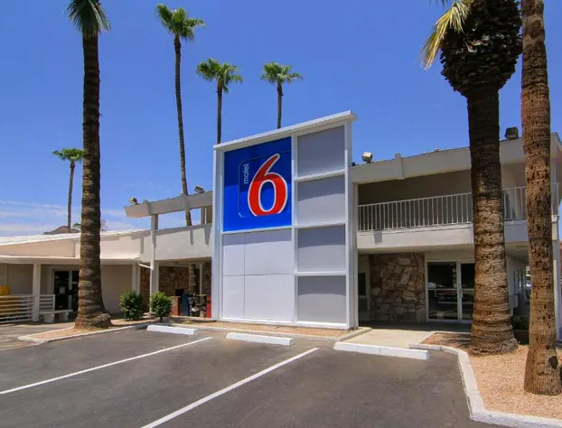 Motel 6 Old town Scottsdale/Fashion Square hotel detail image 1