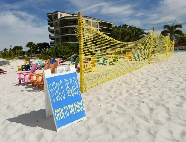 Plaza Beach Hotel Beachfront Resort hotel detail image 2