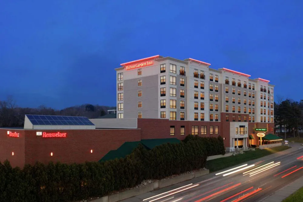 Hilton Garden Inn Troy hotel hero
