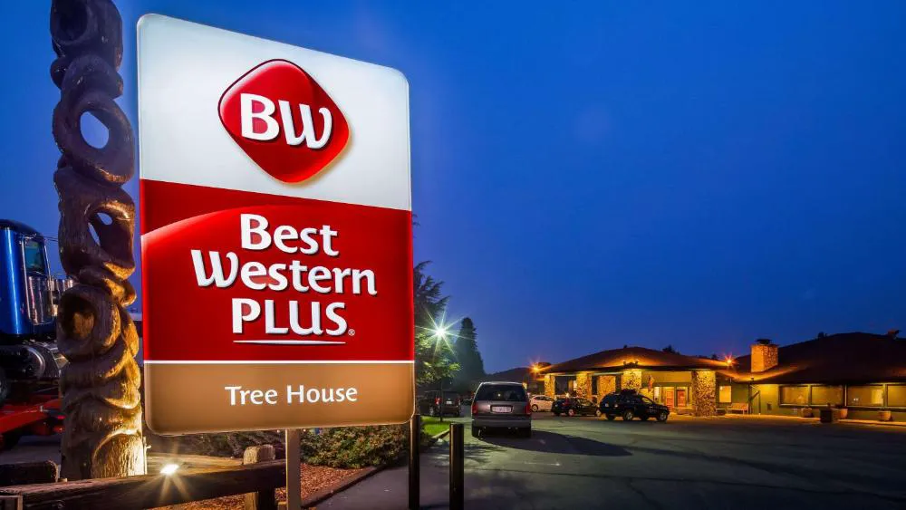 Best Western Plus Tree House hotel hero