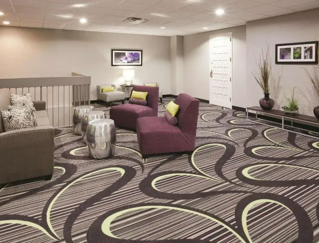 La Quinta Inn & Suites by Wyndham Minneapolis Bloomington W hotel detail image 4