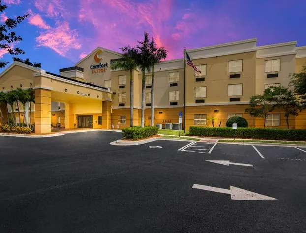 Comfort Suites Vero Beach I-95 hotel detail image 1