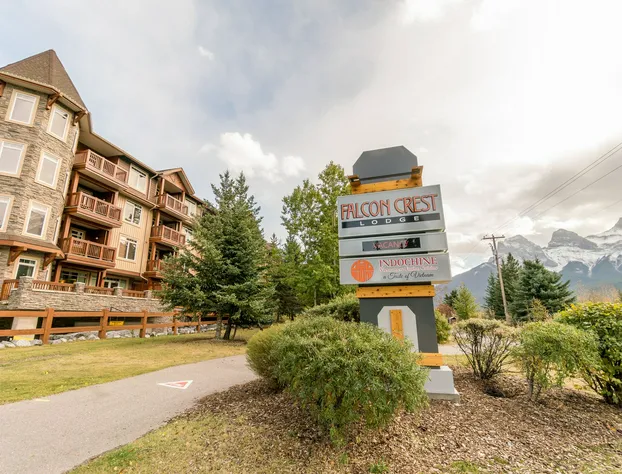 Falcon Crest Lodge by CLIQUE hotel detail image 4