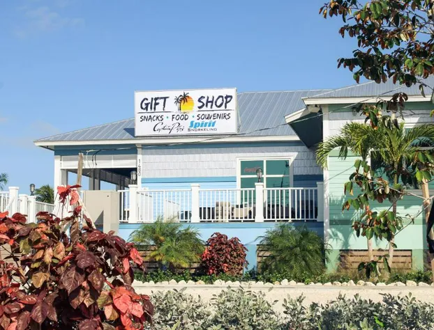 Captain Pips Marina & Hideaway hotel detail image 1