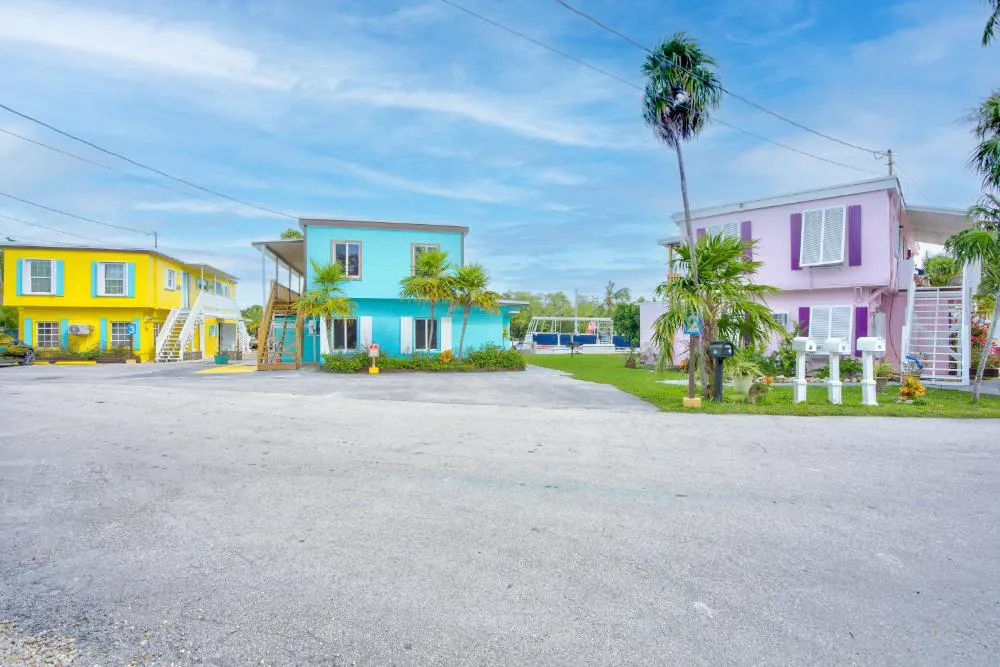 Captain Pips Marina & Hideaway hotel hero