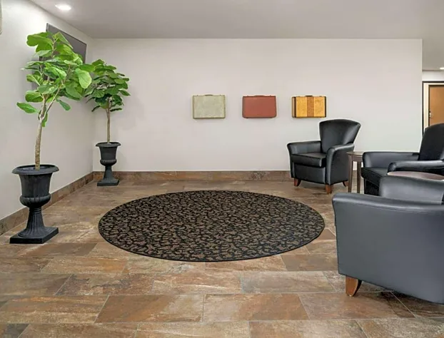 Travelodge by Wyndham Dexter hotel detail image 4