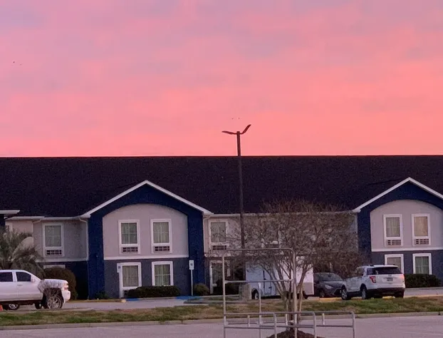 Days Inn & Suites by Wyndham Thibodaux hotel detail image 4